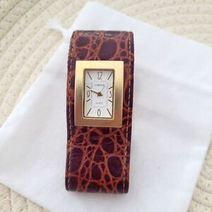 CARRIAGE Leather Quartz Watch